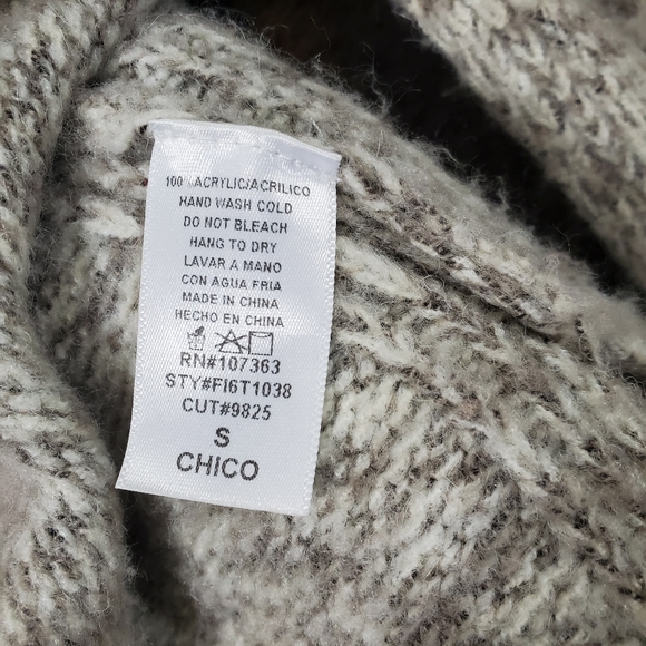 Forever 21 Sweater - Picture 5 of 5